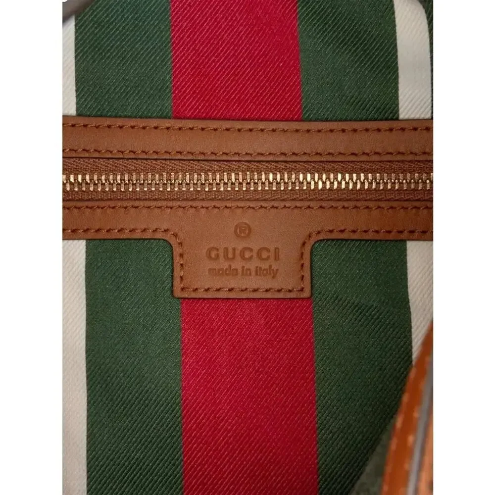 Gucci GG Emblem Supreme Canvas Shoulder Bag NWT - Picture 6 of 6